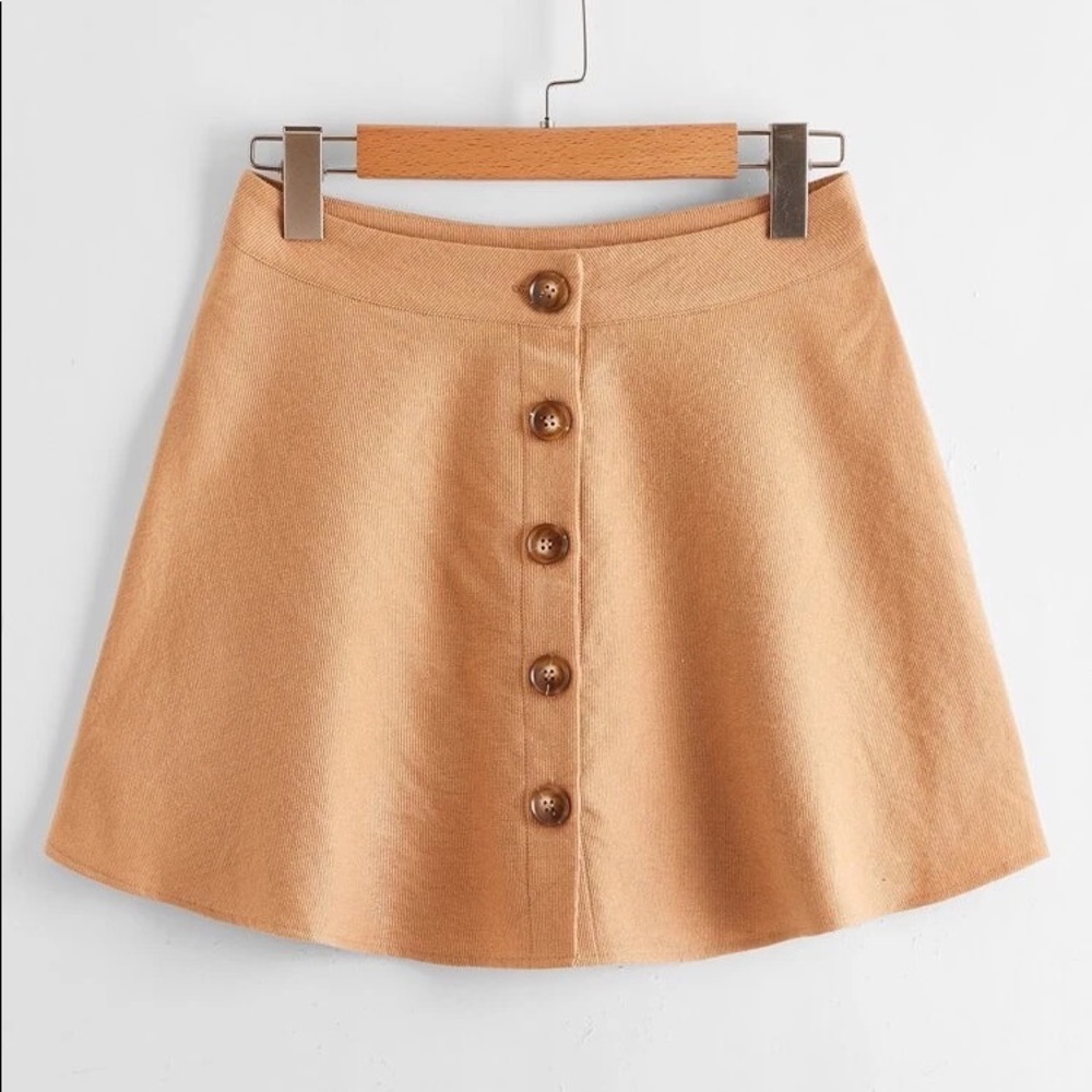 ROMWE Tan Buttoned Skirt